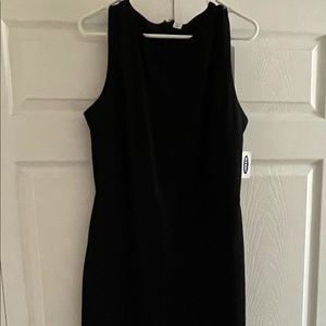 Women’s sleeveless sheath dress